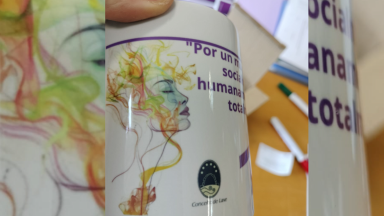 Taza do 25N no Concello de Laxe