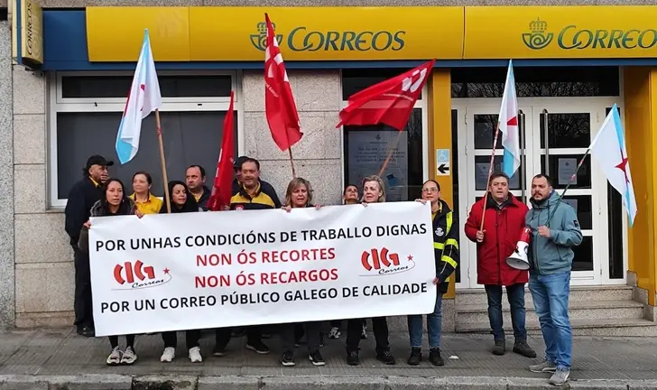 2024-11-26_Concentracion_Correos_Carballo