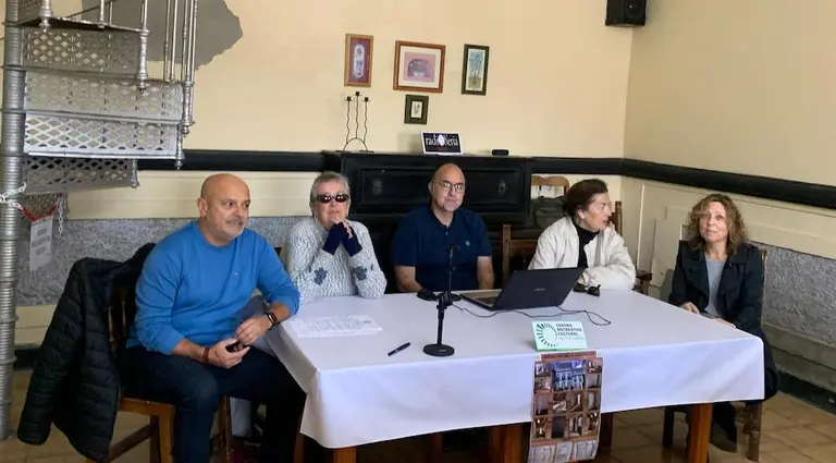  Plataforma %22Xuntos polo Centro de Día de Corcubión 