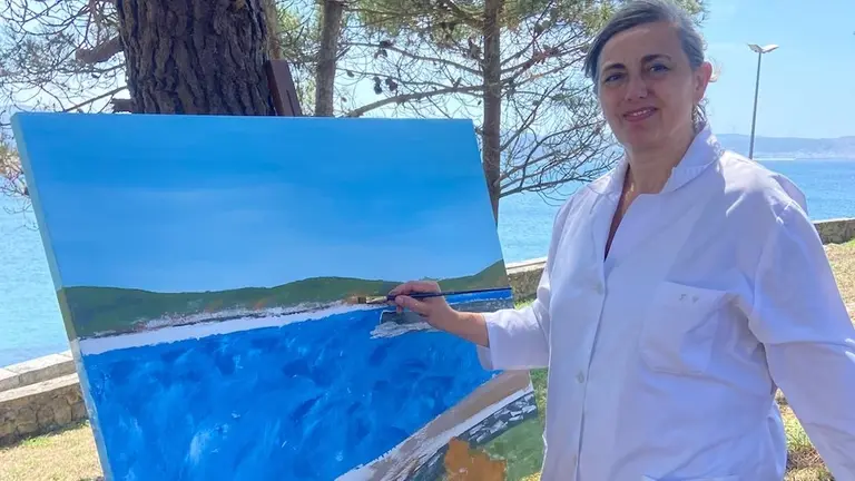 Isabel Soutullo pintanto ao oleo