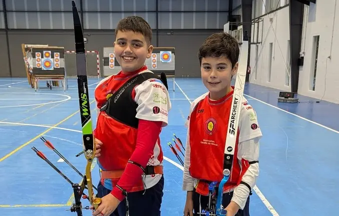 VIMIANZO - Yago Rellán e Nico Soto brillaron no Campionato de España de Tiro con Arco en Sala 2