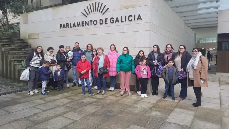 ANPA Granxa e familias no Parlamento