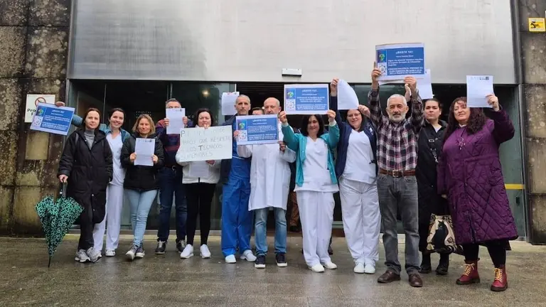 Concentracion dos tecnicos do HVdX