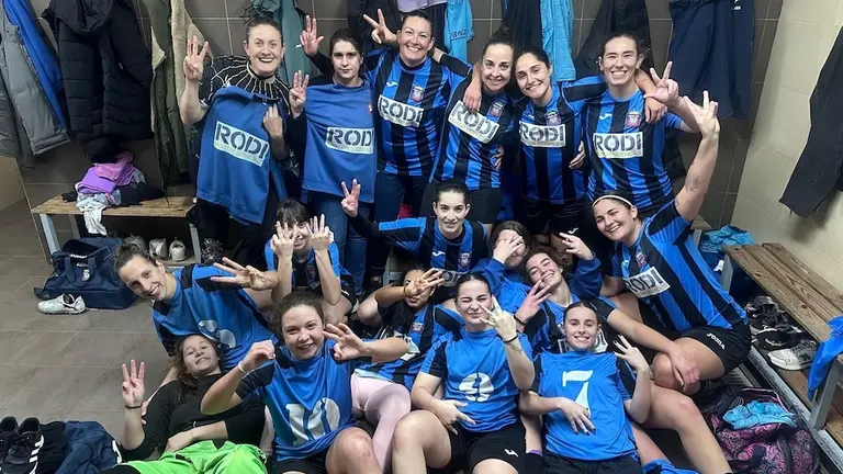 Cabana SD Fem celebrando unha vitoria