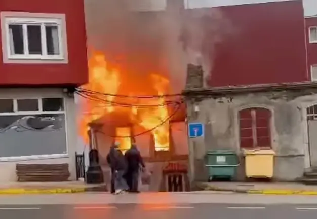 Incendio casa abandonada malpica