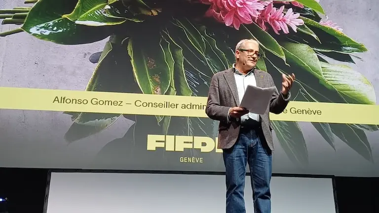 Alfonso Gomez Crus no Festival de Dereitos Humanos de Xenebra