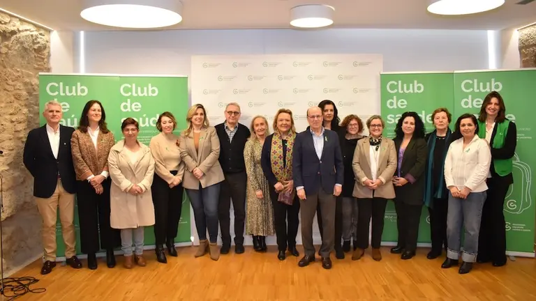 Club Asociacion Espanola conrta o Cancro en Carballo con Cee e Vimianzo