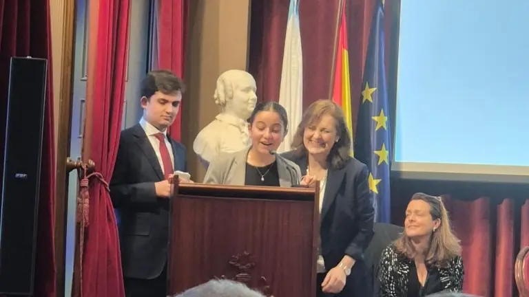 A nova poeta Sabela Nogueira leva un premio no certame literario Rita Suárez Amado