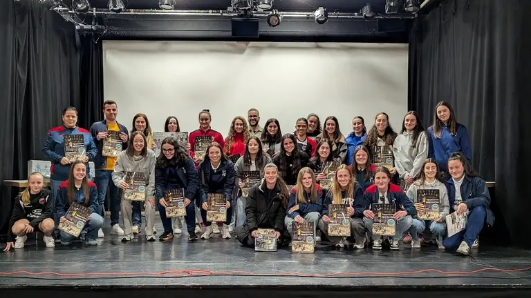 Presentacion album de cromos en Muros