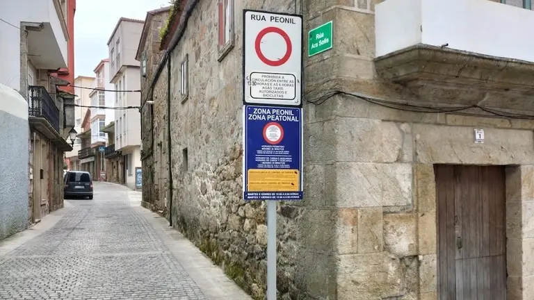 Rua Real de Fisterra Peonil