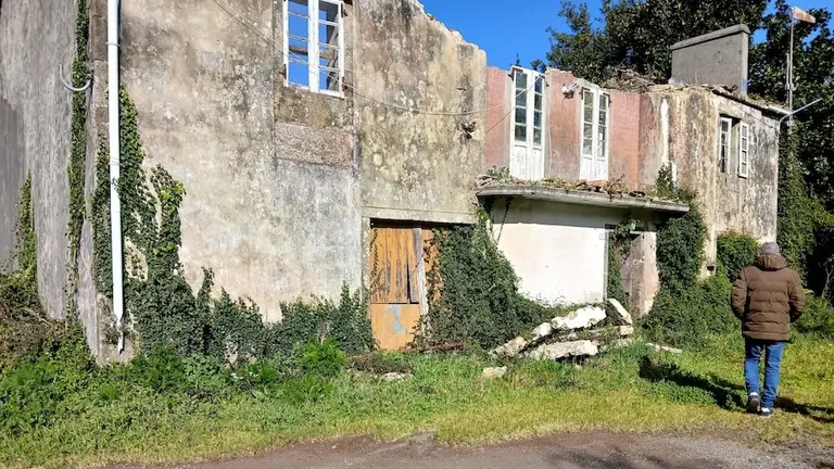 Lugar de A Lagoa Cee morre