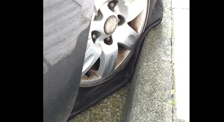 Rodas rachadas en Cee