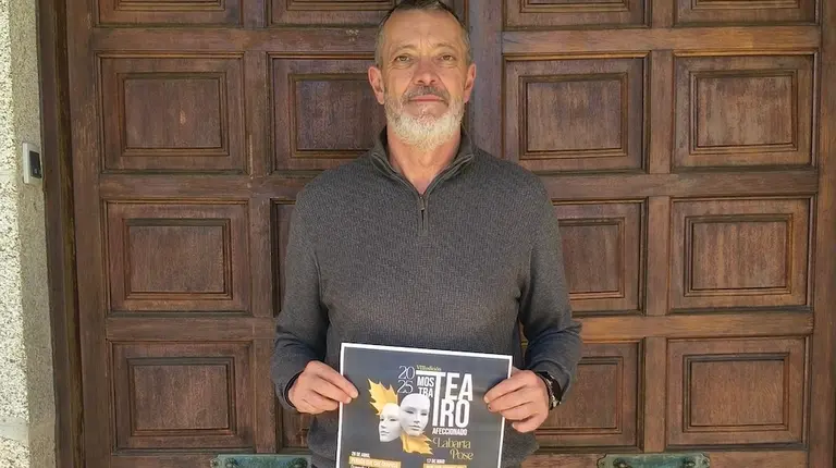 Lolo Muino presentacion-VIII_MostraTeatroAfeccionadoLabartaPose