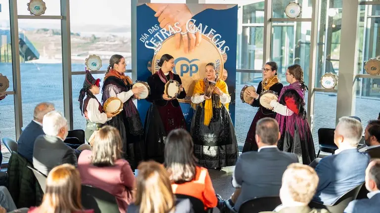 Acto_LetrasGalegas_PP Muxia-Parador