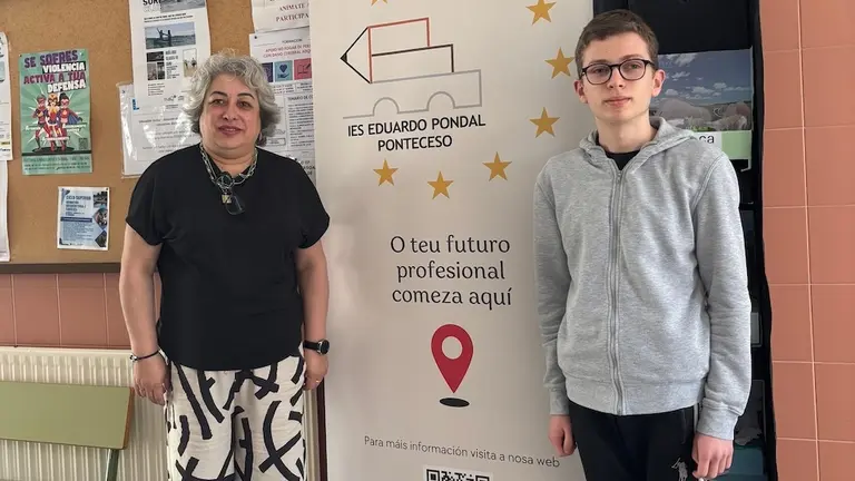 Manuela Ures con Marco Esmoris IES Ponteceso