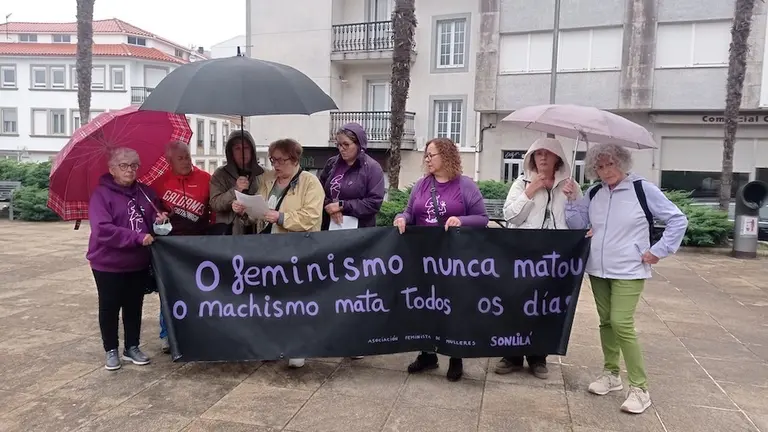 Concentracion Sonlila en Carnota contra o feminicidio de Morana