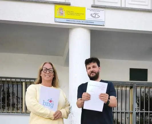 Ana Pasantes, e o voceiro municipal, Xurxo Rodríguez no ISM de Camarinas