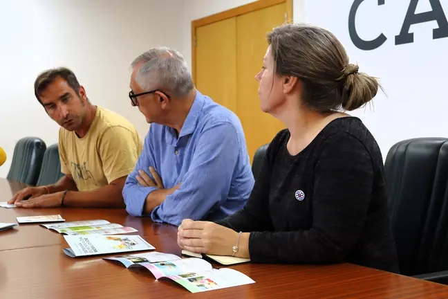 Juan Seoane con Evencio Ferrero e Angeles Pacoret