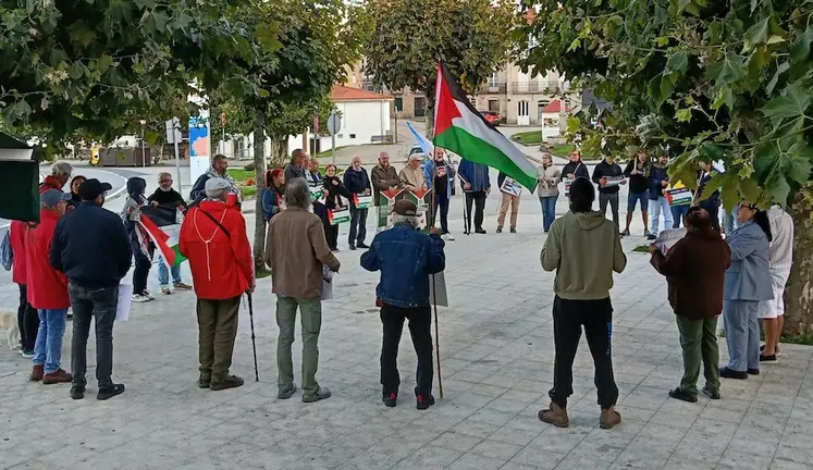 Corcubion con palestina 2Palestina