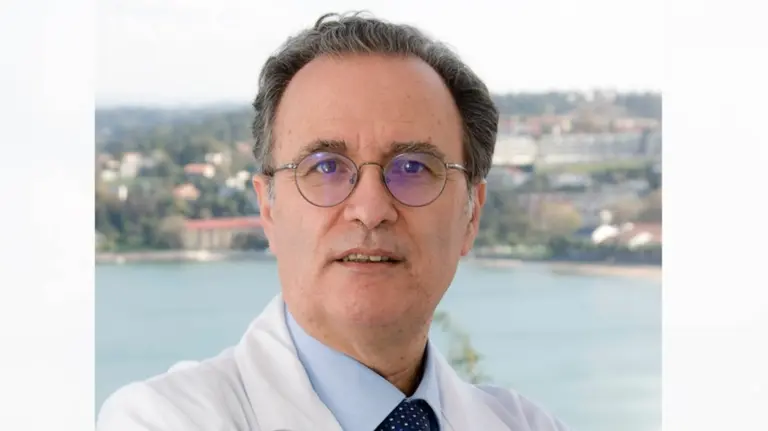 Francisco J. Blanco García de Cee Real Academia Galega das Ciencias coa medallas Angeles Vilarino