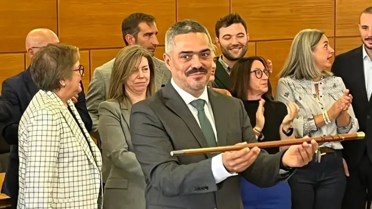 Dani Perez novo alcalde de Carballo