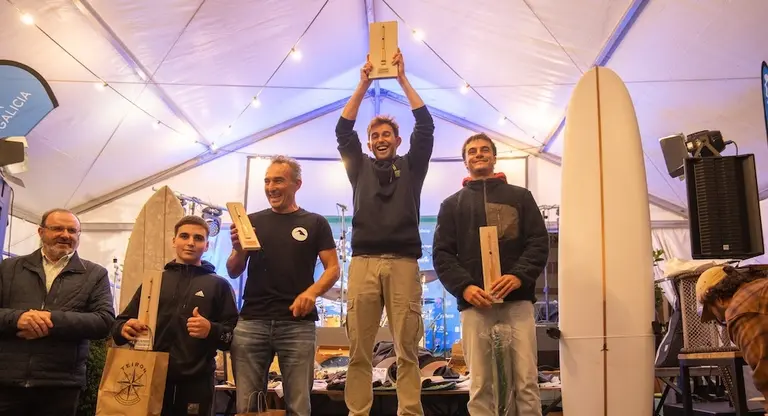 Guillermo Carracedo Campion de España de Surf en Malpica