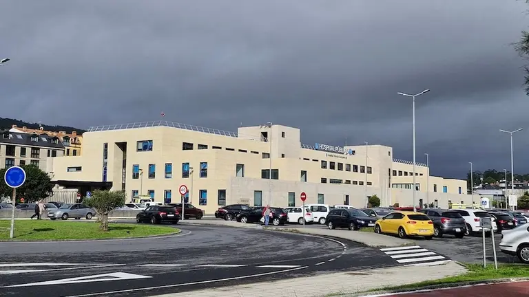 O Hospital de Cee trala limpeza-Foto-Jose Rod Calvo