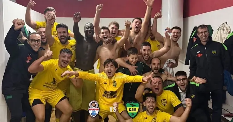 CD Bainas celebrando a vitoria nas Fontinas