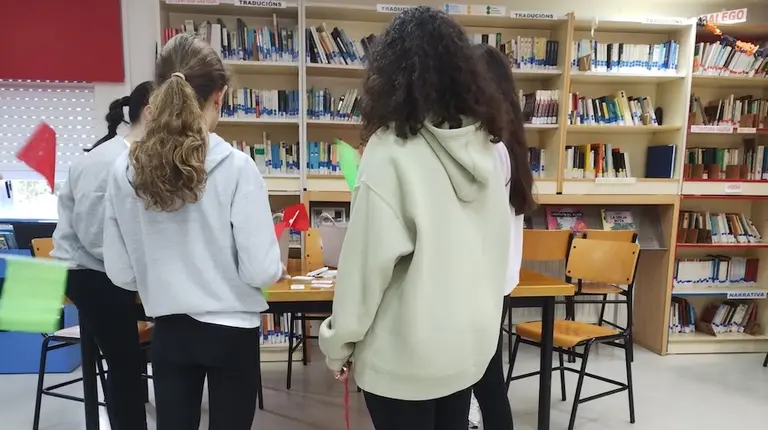 2025.11.18.- Obradoiros 25N Instituto Laracha