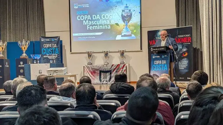 Pablo Prieto no sorteo da Copa da Costa