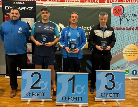 Roi Sixto do AD Zas campion estatal de tenis de mesa Veteranos 40