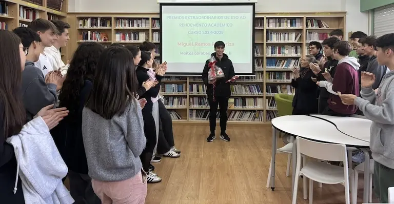 MIGUEL RAMOS PASTORIZA, DO IES MAXIMINO ROMERO DE LEMA, PREMIO
