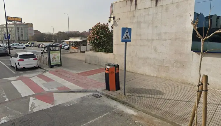 Paso de peons na rua Peru de Carballo