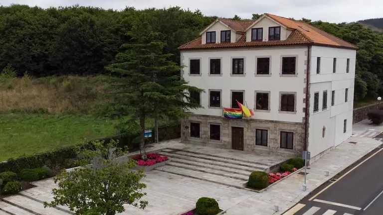 Casa do Concello de Dumbria