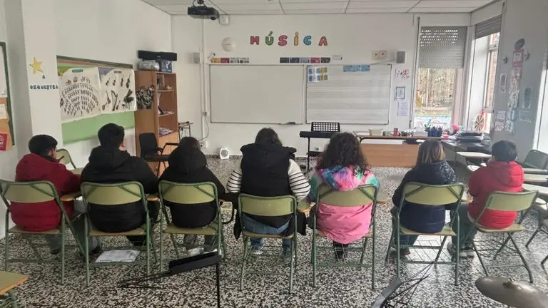 Con abrigo no CPI de Zas