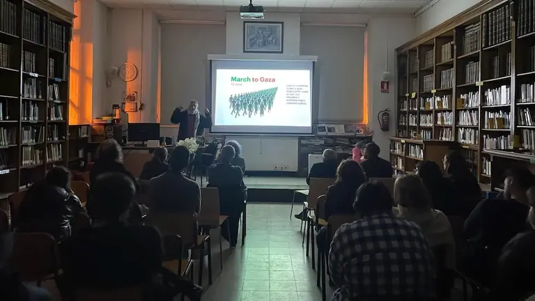 Presentacion do libro da Flotilla en Cee