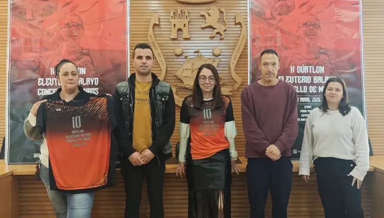 Participaron na presentaci&oacute;n do Duatl&oacute;n murad&aacute;n a alcaldesa Mar&iacute;a Lago, o concelleiro Dami&aacute;n Torea, as concelleiras Sandra Maneiro e Laura Rivadeneira, e Quico Lest&oacute;n, t&eacute;cnico de Deportes