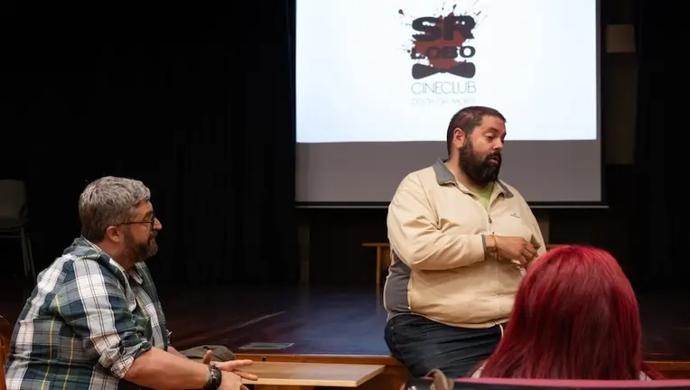 Alex Lopez e Edu López no Cineclub Costa da Morte-Foto-Rebeca Ayala