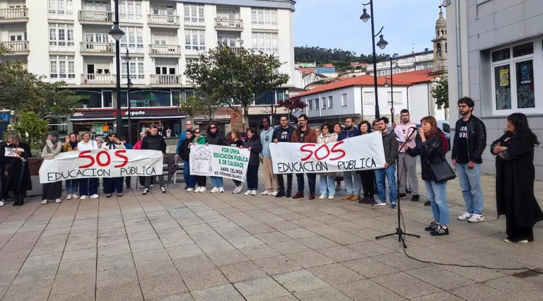 Manifestacion 6M polo ensino publico de calidade en Cee 2
