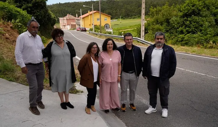 Visita institucional para anunciar a senda de Corme Aldea