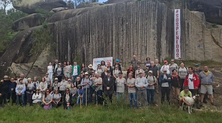 Ruta conmemorativa 20 anos Penedos-foto Emilio Roca