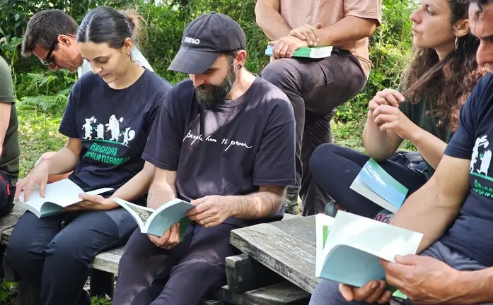 Un monte un libro