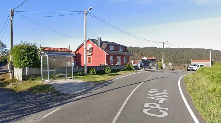 Estrada de Coens-Laxe 