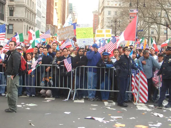 Inmigrantes manifestándose pola legalización - Foto- Manuel Vilar