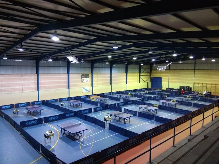 Pavillon de Zas preparado para campionato Tenis de Mesa