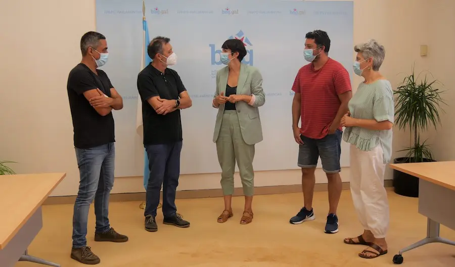 reunion 2 - Manuel Muiño alcalde Zas con Ana Ponton