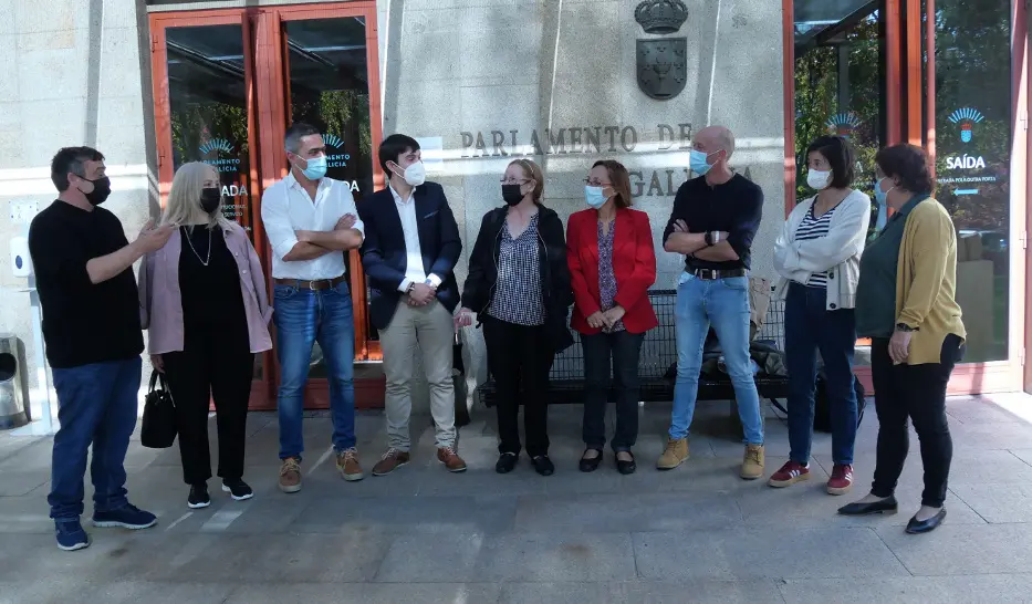 foto BNG - familiares patron Silvosa e confraría Malpica
