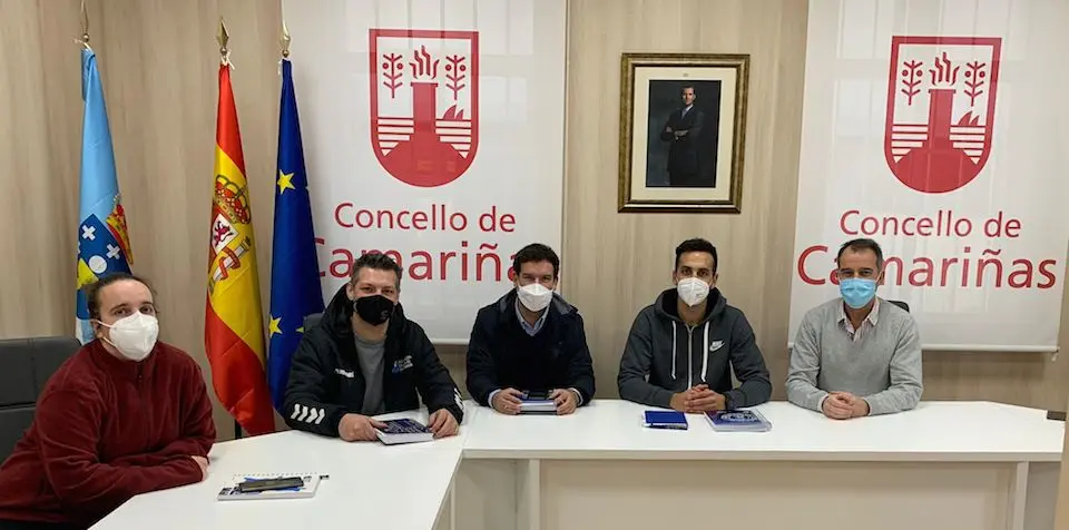 Reunión Balonmán en Camarinas coa Federacion