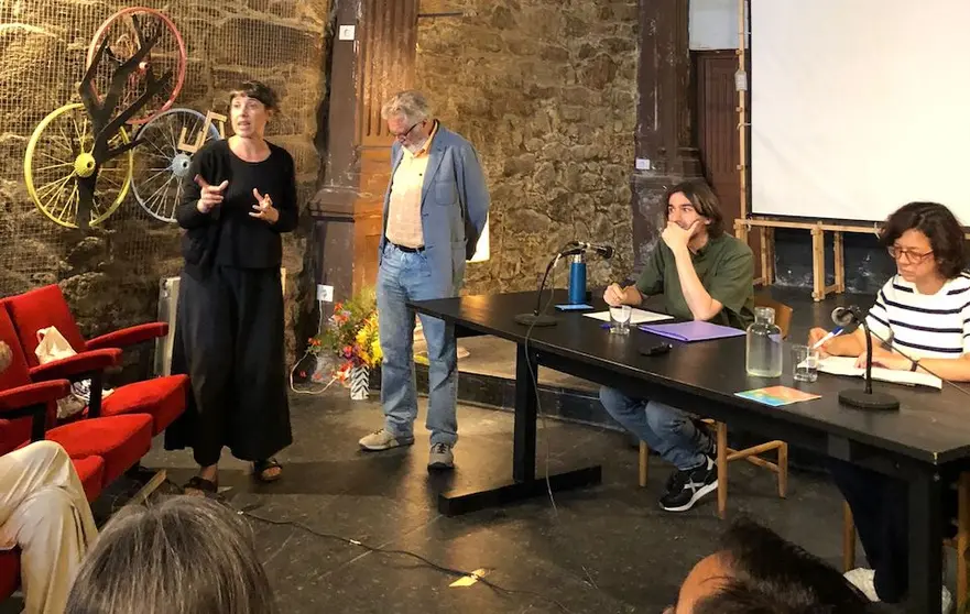 Filosofia para veraneantes Corcubion-inauguración copia