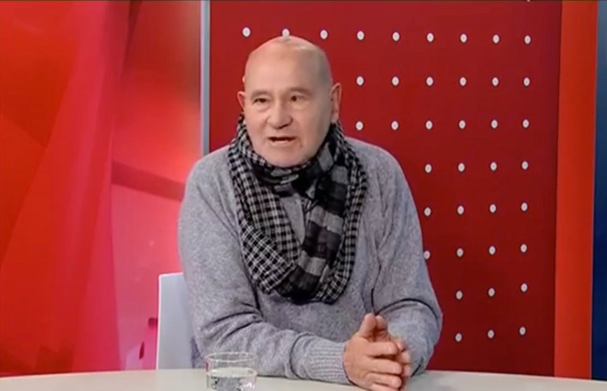 Manuel Facal nunha entrevista en CorroTV